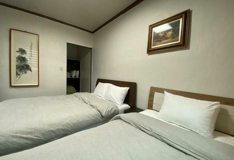 استودیو خانوادگی, Smile Resort