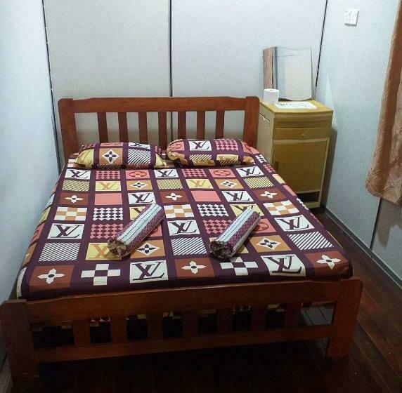 Standard 3 Bett Zimmer Geteiltes Bad, Discovery Malacca Hostel