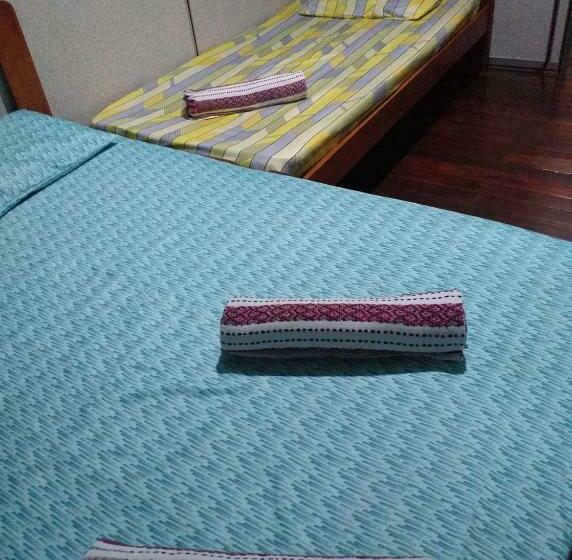 Standard 3 Bett Zimmer Geteiltes Bad, Discovery Malacca Hostel