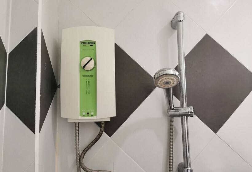 חדר משפחתי, Hua Hin Irooms