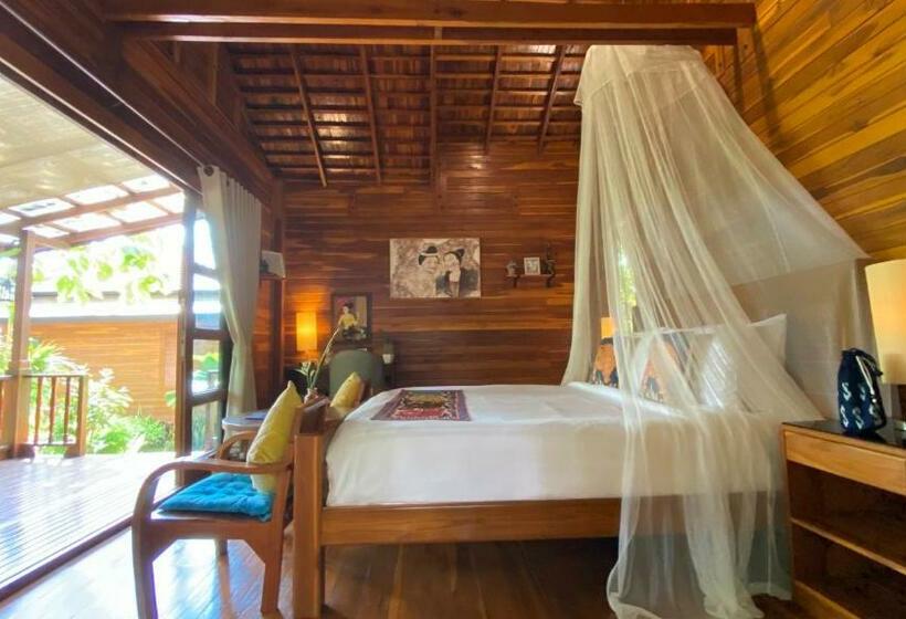 بانگلوی سوپریور, Nan Seasons Boutique Resort