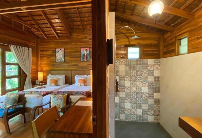 بانگلوی سوپریور, Nan Seasons Boutique Resort
