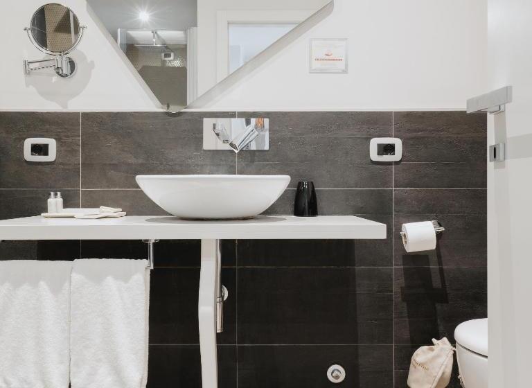 سوئیت کلاسیک, Montenapoleone Suites