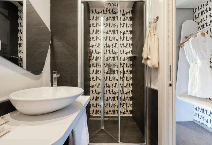 اتاق استاندارد, Montenapoleone Suites