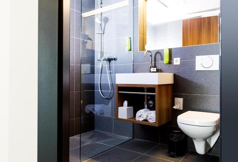 Семейный Номер, Riku Hotel Weißenhorn