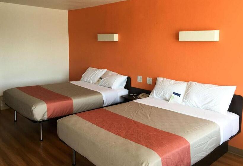 디럭스 룸, Motel 6 Connellys Springs, Nc