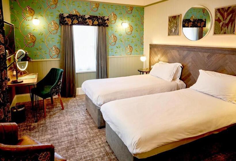 اتاق استاندارد, Alderley Edge