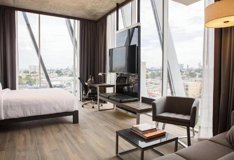带大床的标准间, Ac Hotel By Marriott Guadalajara Mexico