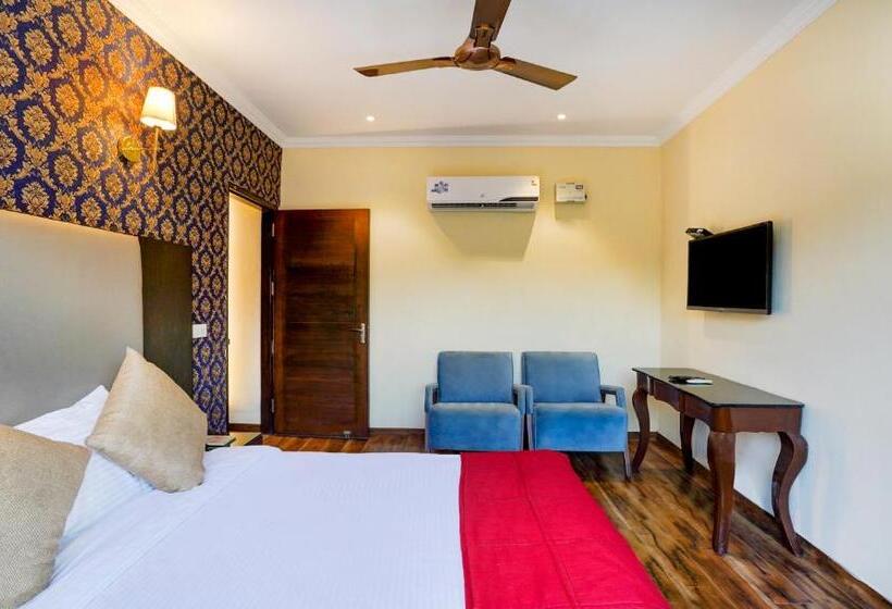 اتاق استاندارد, Redwood Resort