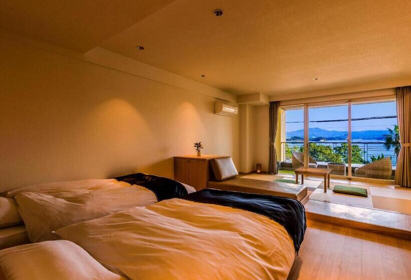 Четырехместный Номер Стандарт, Ooedo Onsen Monogatari Premium Shirahama Gyoen