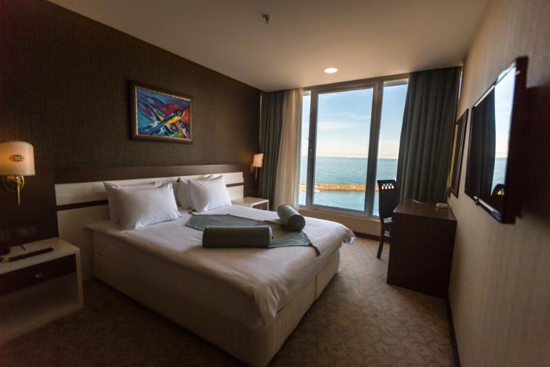 اتاق لوکس با چشم‌انداز دریا, Tilya Resort