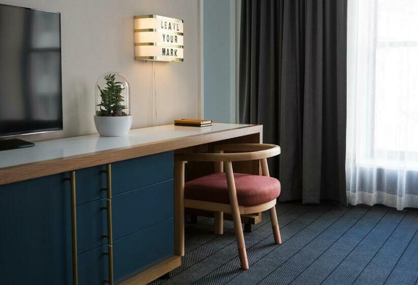 스탠다드 룸 킹사이즈 침대, Kimpton Schofield Hotel, An Ihg