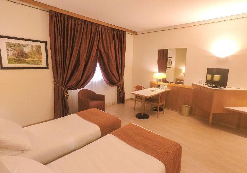 اتاق لوکس با چشم‌انداز دریاچه, Chabana Resort Bang Tao Beach Phuket  Sha Extra Plus