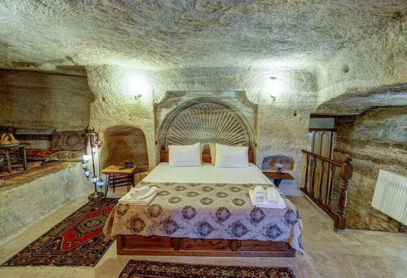 سوییت لوکس, Chelebi Cave Suites Plus 6 Years Old