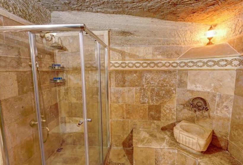 سوییت جونیور, Chelebi Cave Suites Plus 6 Years Old