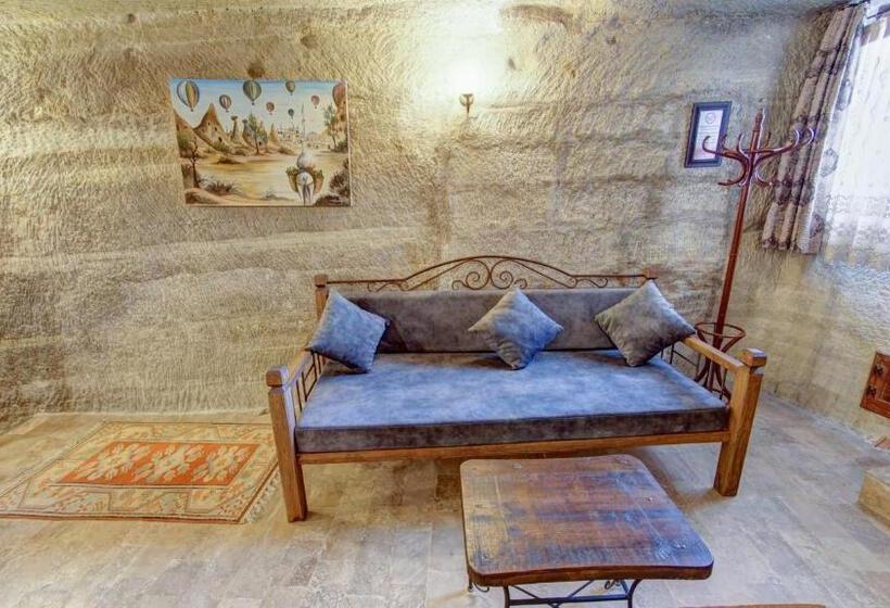 小型套房, Chelebi Cave Suites Plus 6 Years Old
