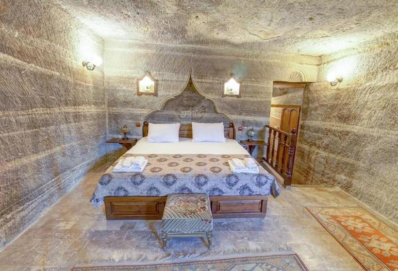 سوییت جونیور, Chelebi Cave Suites Plus 6 Years Old
