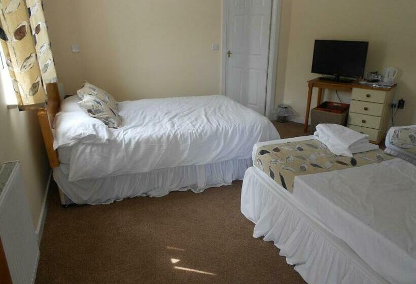 Семейный Номер, The Glan Yr Afon Inn