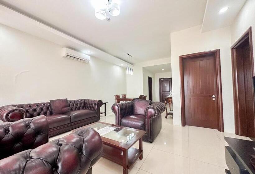 اتاق خانوادگی با چشم‌انداز دریا, 1521 Mactan Resort