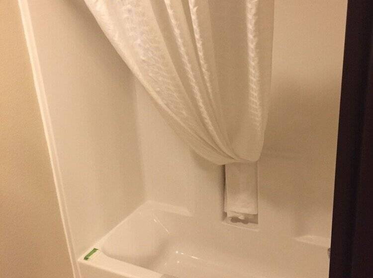 Family Suite, Cobblestone Inn & Suites  Holstein