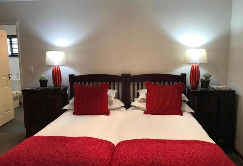 스탠다드 룸 가든 전망, The Crown Guest House