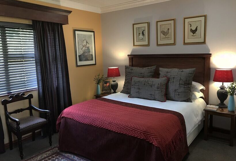 Номер Deluxe, The Crown Guest House