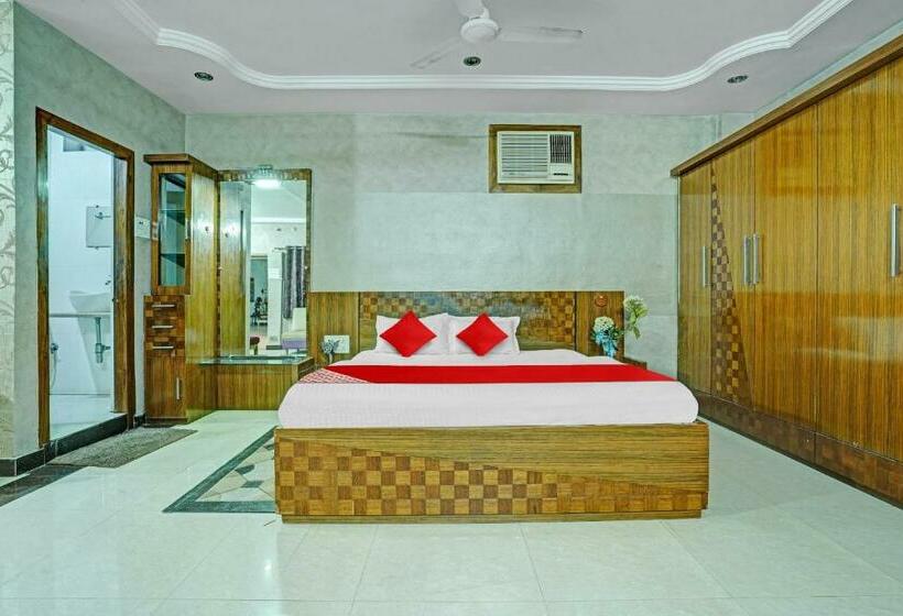 اتاق کلاسیک سه تخته, Flagship Hotel Pragya 4
