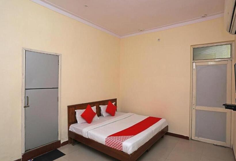 Трехместный Номер Классика, Oyo Townhouse 918 Mehak Garden