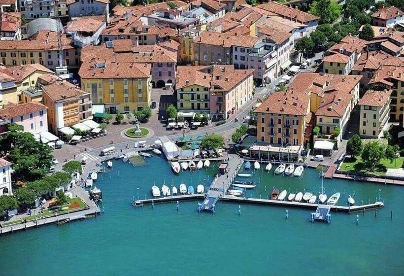 Номер Стандарт, Acquachiara Iseo Deluxe Bed & Breakfast Iseo Center With Garden And Parking Inside