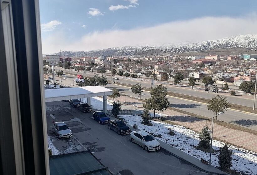 Семейный Номер, Hilton Garden Inn Erzincan