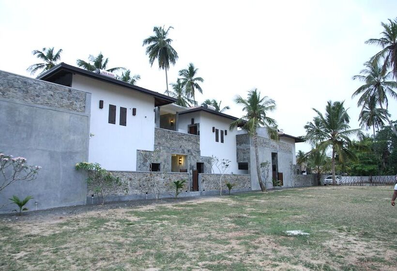 ویلای 1 خوابه, Villa Tangalle Lagoon