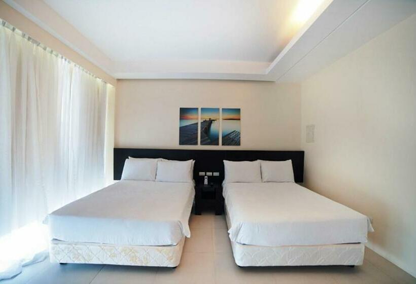 اتاق پریمیوم سه تخته, Ocean Suites Bohol Boutique