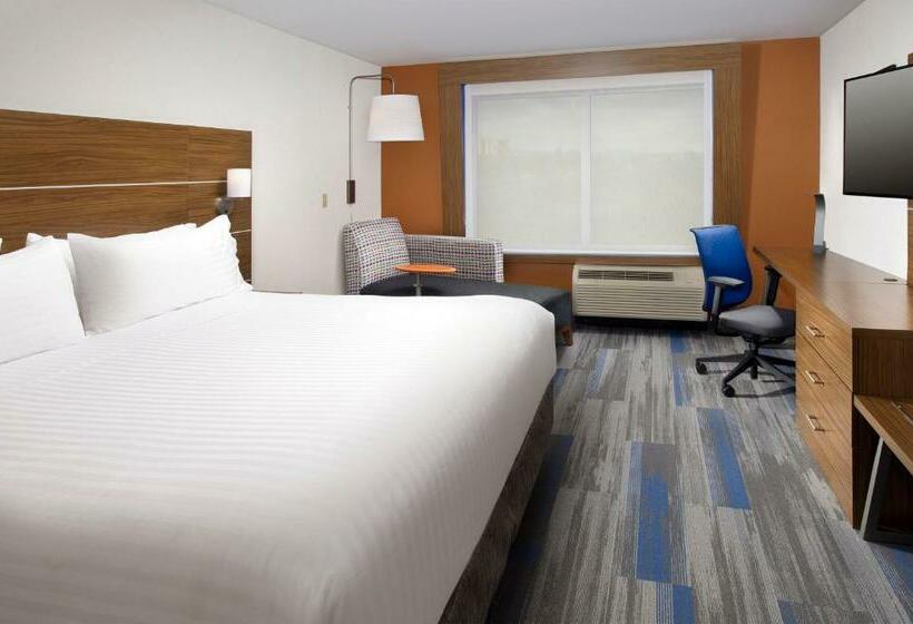 Стандартный Номер Кровать Кинг, Holiday Inn Express & Suites By Ihg Altoona, An Ihg
