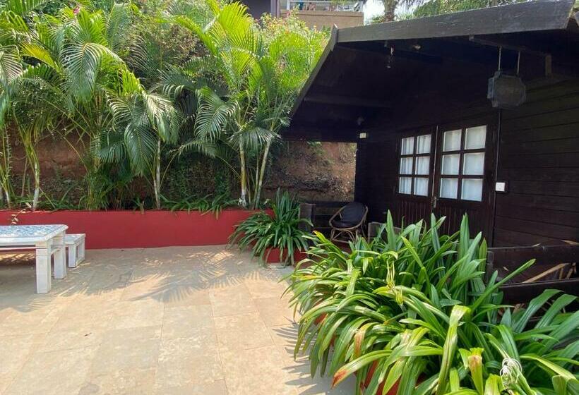 샬레, Shalai   The Cliff Resort