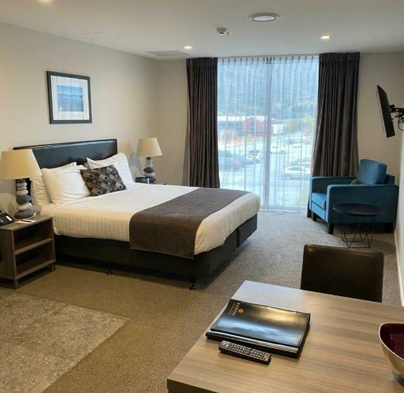 استودیو اجرایی, Ramada Suites By Wyndham Queenstown Remarkables Park