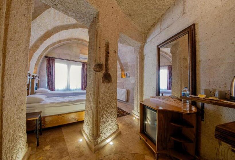 豪华家庭房间, Roma Cave Suite