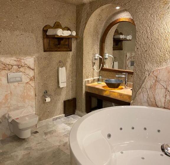 豪华套房, Roma Cave Suite