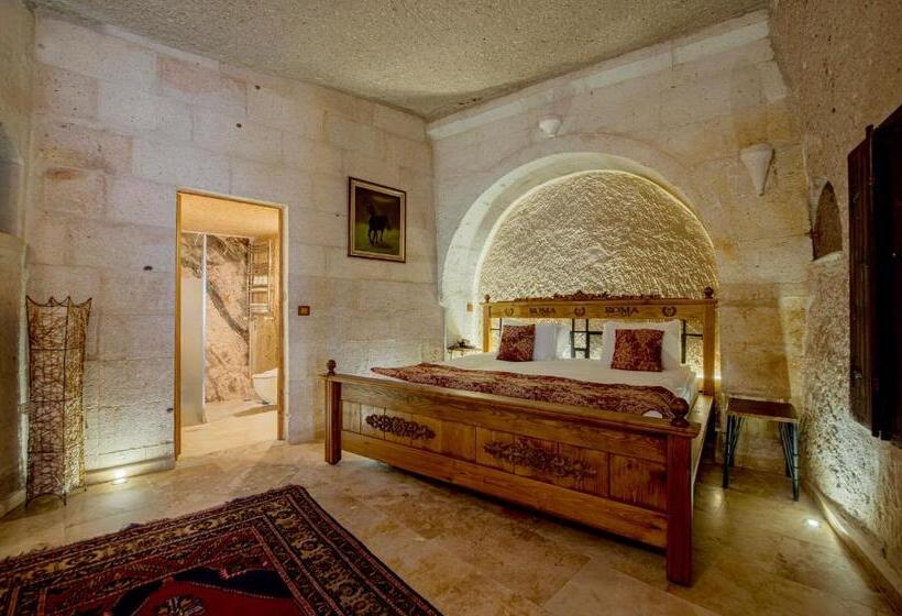 豪华家庭房间, Roma Cave Suite