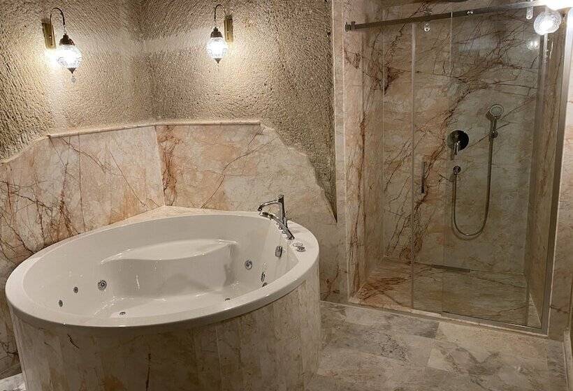 豪华套房, Roma Cave Suite