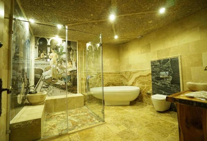 豪华套房, Roma Cave Suite