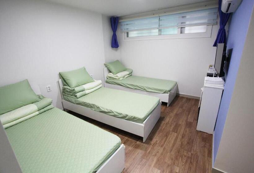 Camera Tripla Standard, Namsan Guesthouse