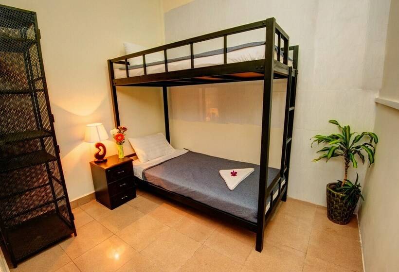חדר סופריור, B52 Hostel
