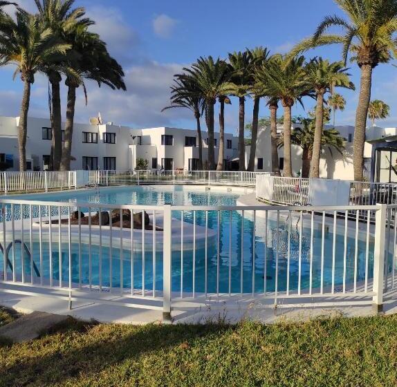 Номер Стандарт, Alojamientos Playa Centro Corralejo 3