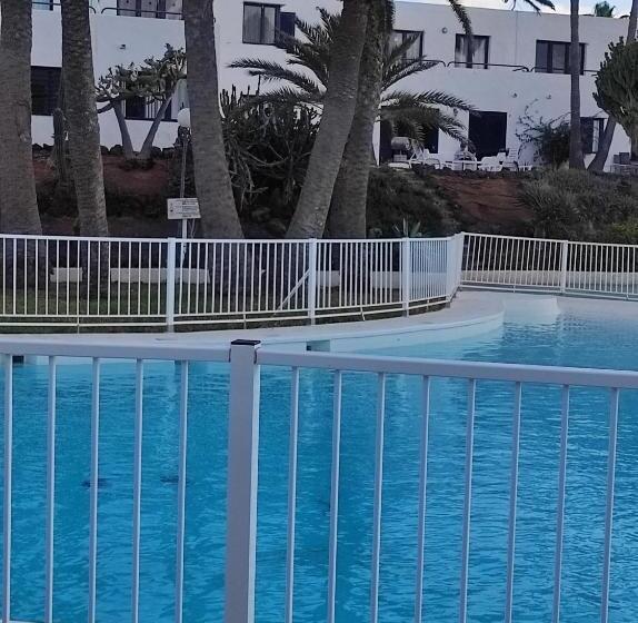 Номер Стандарт, Alojamientos Playa Centro Corralejo 3