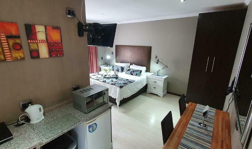 스탠다드 트리플 룸, Siesta Guest House