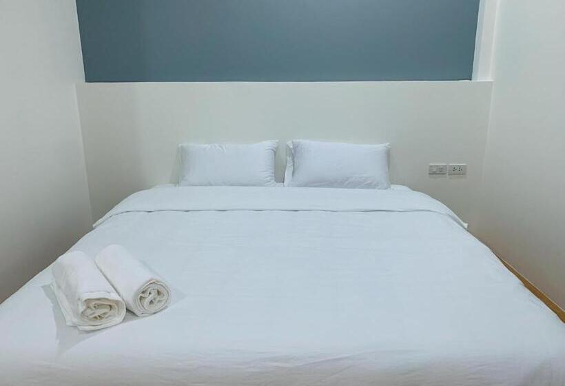 스탠다드 발코니 룸, Suanvadee Resort สวนวดี รีสอร์ท