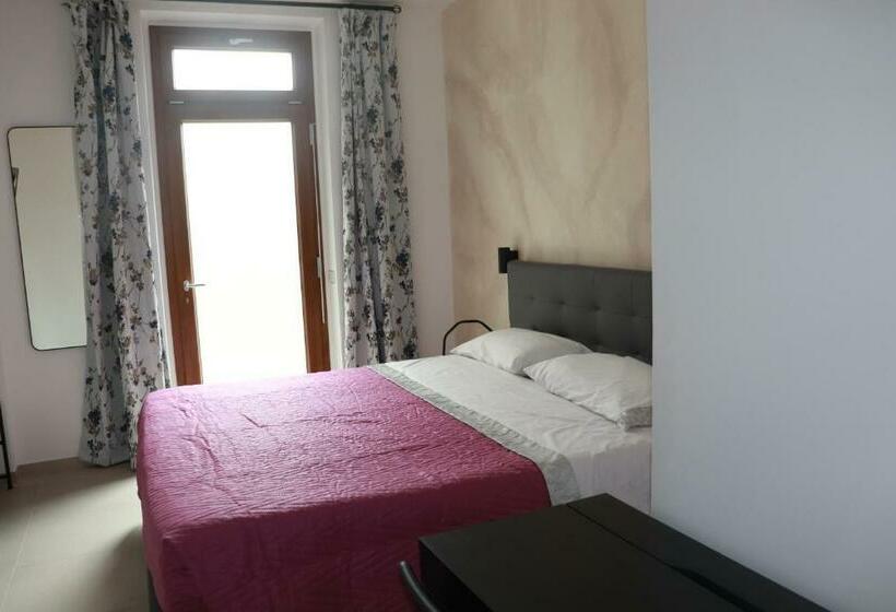 Quarto Standard Cama King, B&b Gioia Civitanova Marche