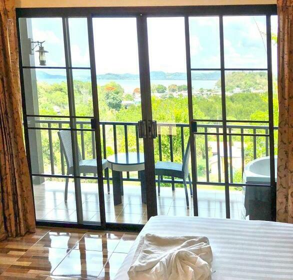 스탠다드 룸 킹사이즈 침대, So View Phuket Resort
