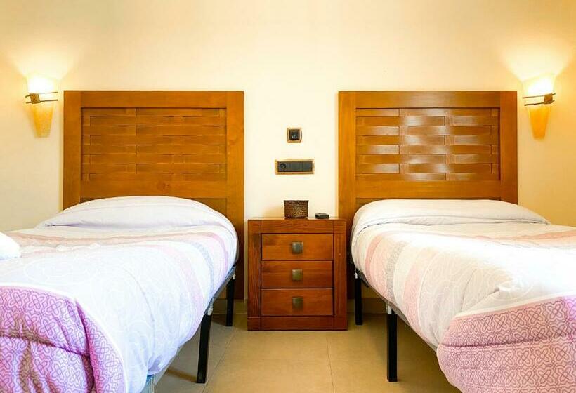 Номер Стандарт, Hostal Ainoa