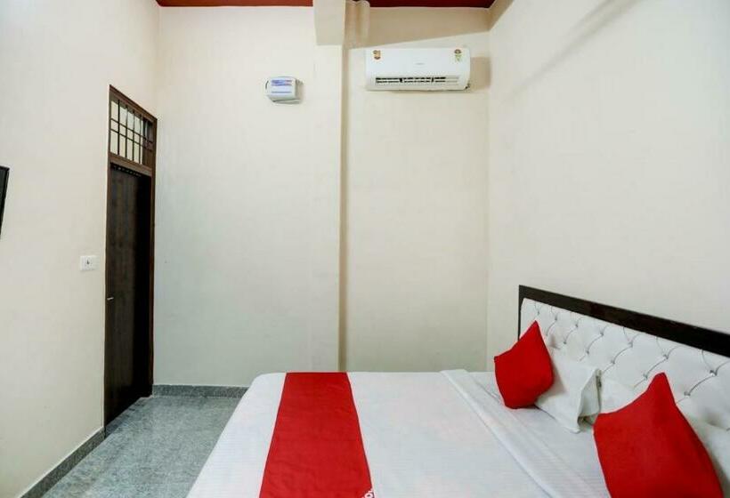 Трехместный Номер Классика, Oyo Flagship 81256 Comfort Stay